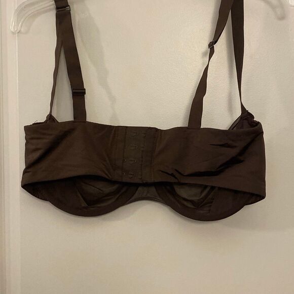 Skims No Show unlined Balconette Bra size 38DD - Picture 4 of 7
